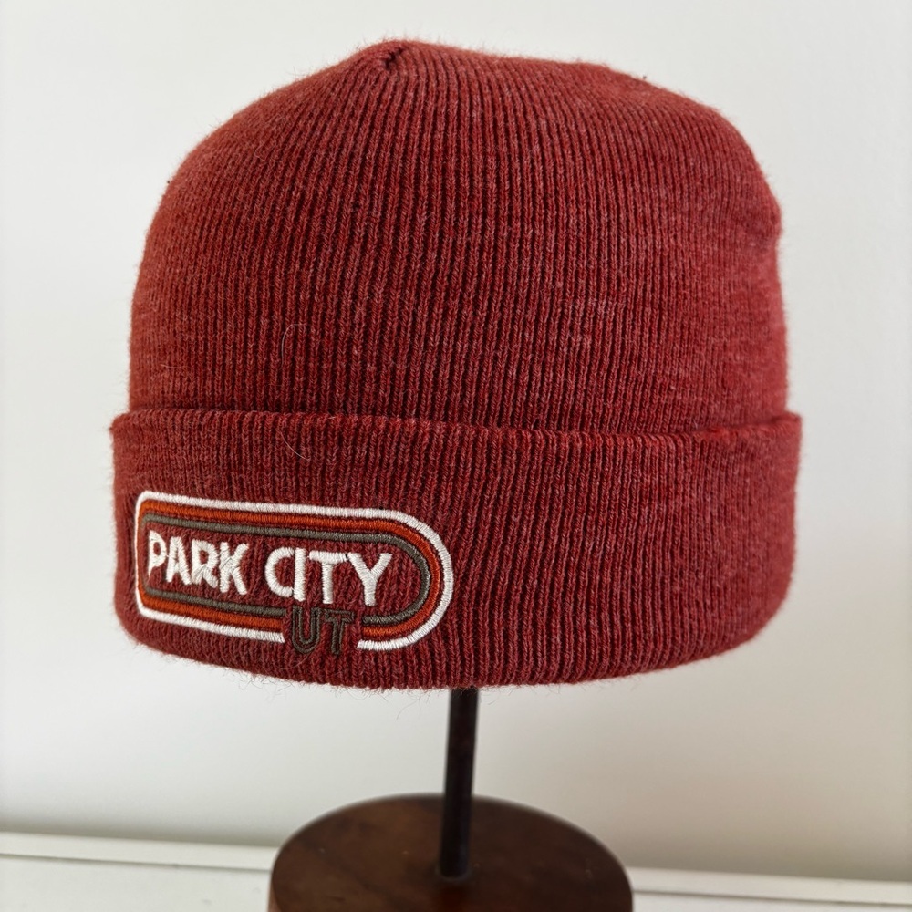 Tech Styles Park City Utah ski rib knit beanie cap